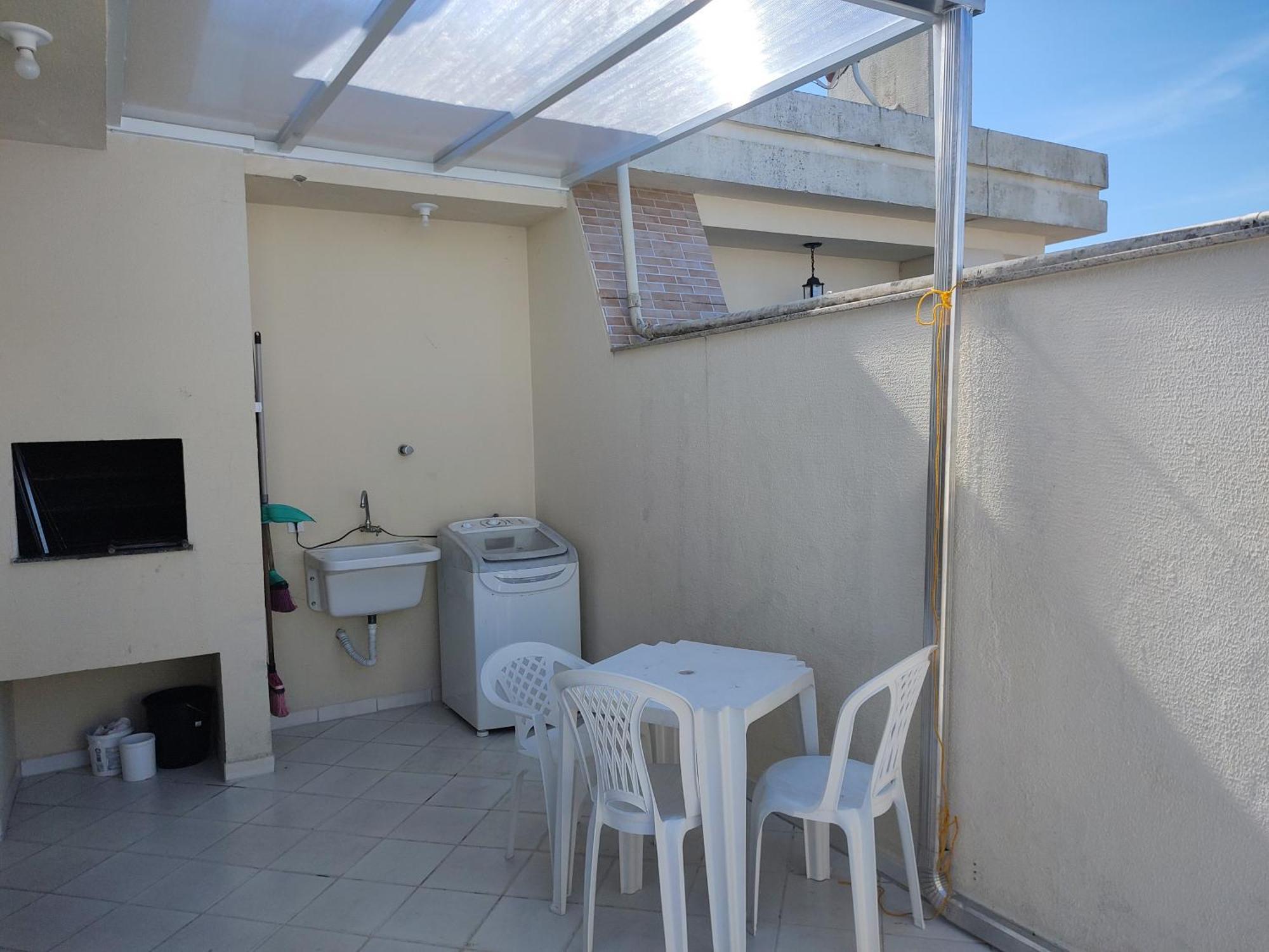 No Residencial Albatroz Apartamento *